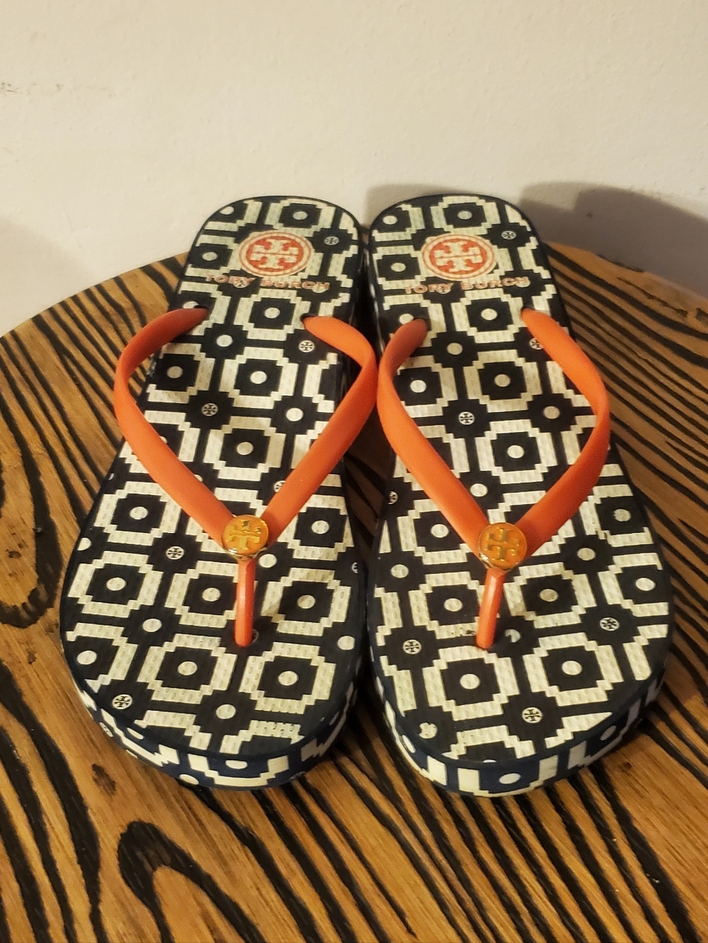 TORY BURCH WEDGE FLIPFLOPS